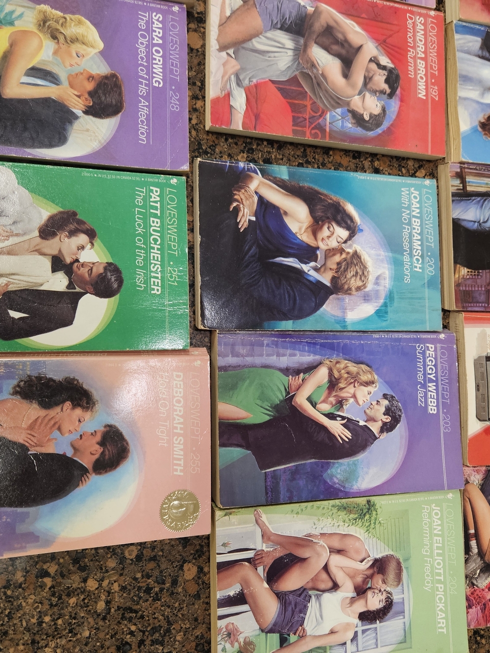 Paperback Collection - Multi-Color Covers - Picture 4 of 6